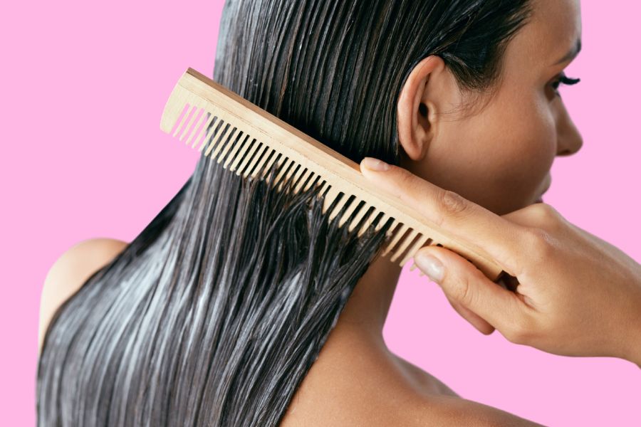 “Nat Haar Borstelen? Dit Is Waarom Je Ermee Moet Stoppen” - The Rainbowroom